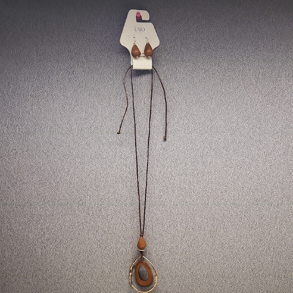 Cato Brown And Gold Tone Necklace and Earring Set